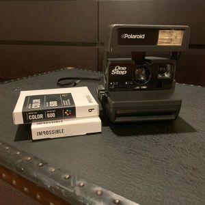 Polaroid One Step w/ 2 Pack of Film